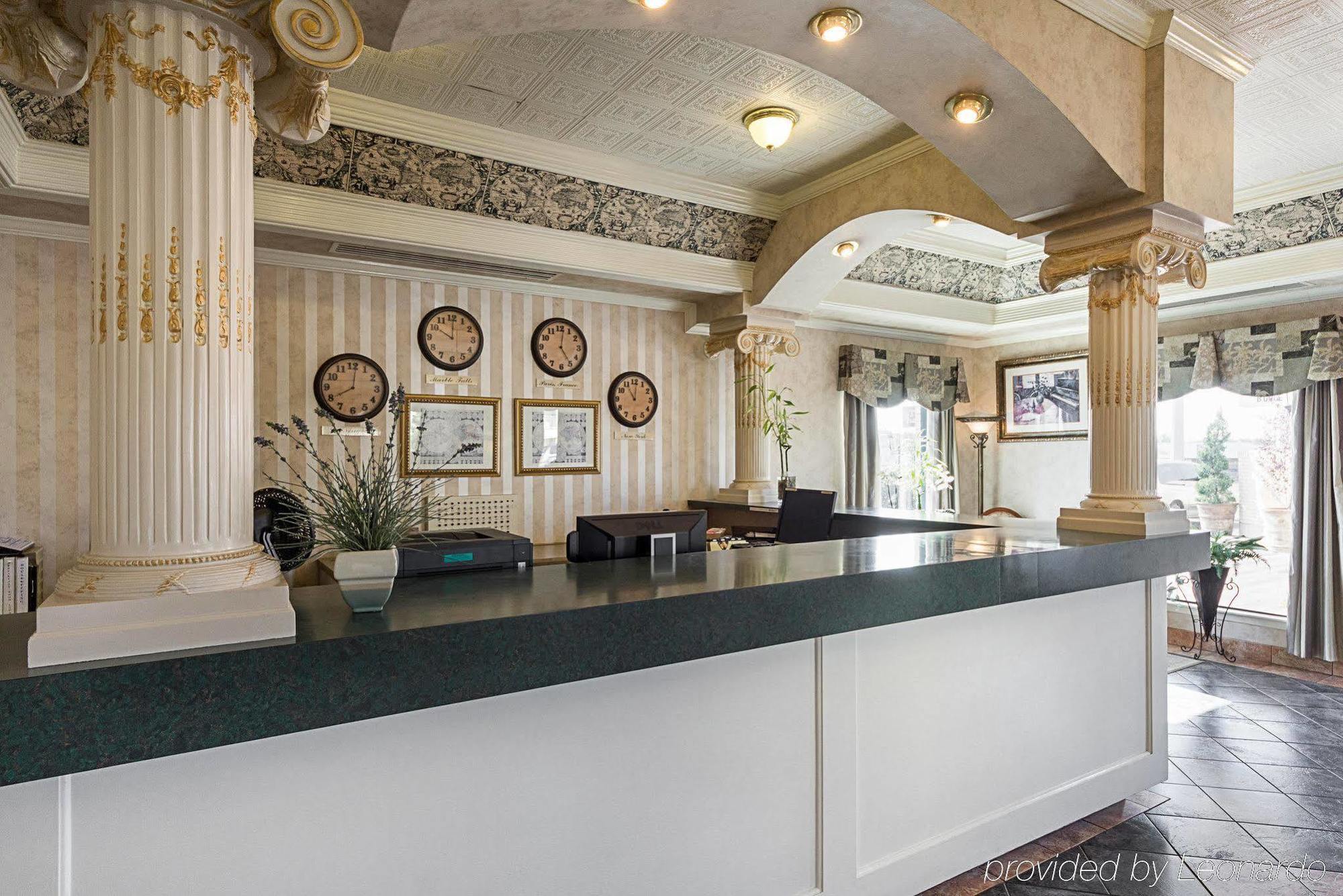 Quality Inn Near Lake Марбл-Фолс Экстерьер фото