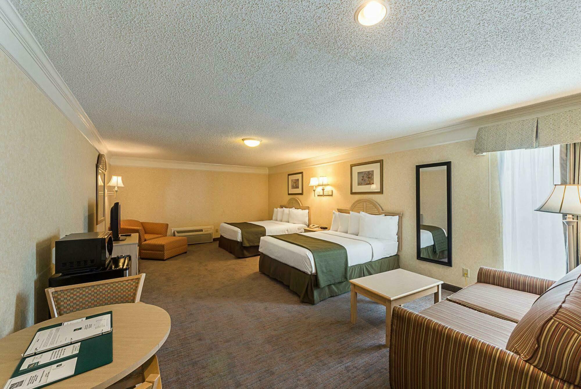 Quality Inn Near Lake Марбл-Фолс Экстерьер фото